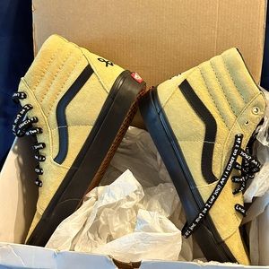 NIB Vans “Off The Wall” A Tribe Called Quest Bonita Applebum sneaks MellowYellow